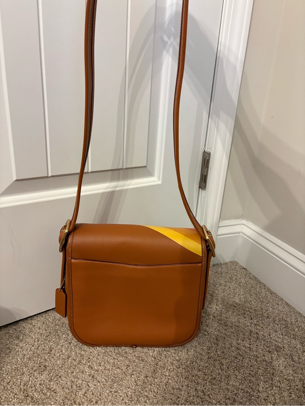 Coach Brown Leather Tote with Gold-Tone Zipper - Picture 3 of 9